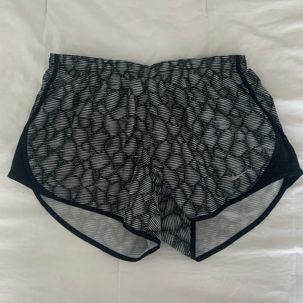 printed nike dri fit running shorts with liner